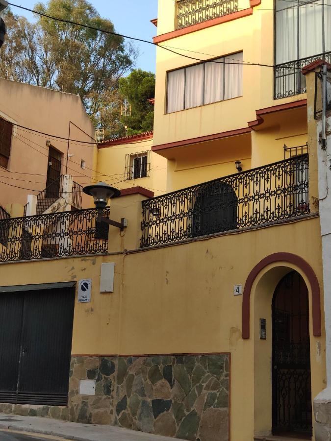 Fabulosa Casa Del Arbol Malaga Exterior photo
